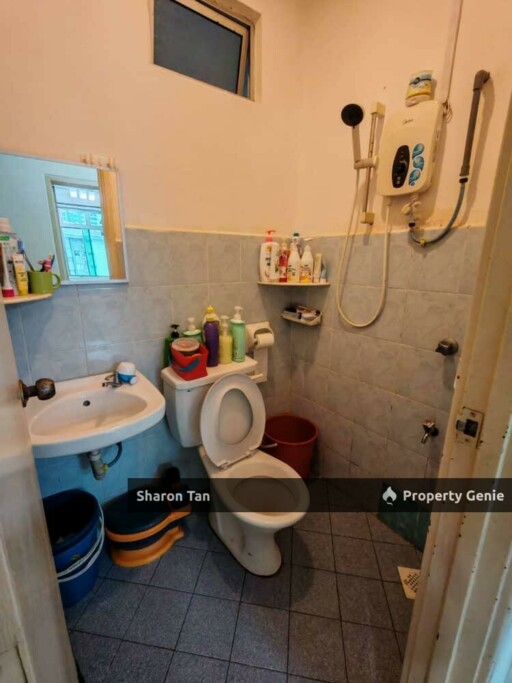 Bayu Puteri 1 Apartment Tmn Bayu Puteri JB Near Mid Valley 15 Min To CIQ