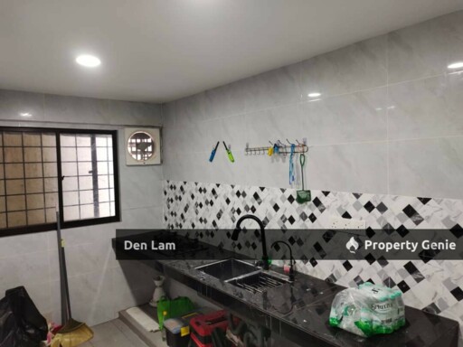 Bukit Cheras Flat KL Near MRT Pangsapuri BLok 8 & 10 For Rent!!