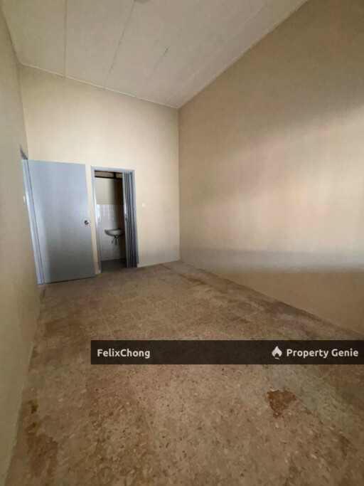 Taman Munsyi Ibrahim 1 Sty Terrace,Jalan Dian Utama,Johor Bahru,Renovated