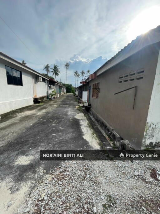 Teres End Lot utk dijual Bukit Setongkol, Kuantan