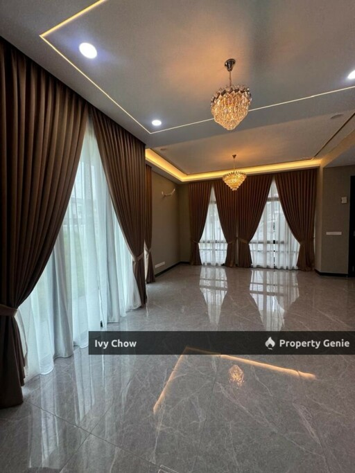 Setia Tropika Semi D For Rent