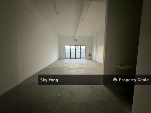 Aston Acacia Shot Lot For Rent