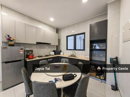Paragon Residences Fully Furnished For Rent