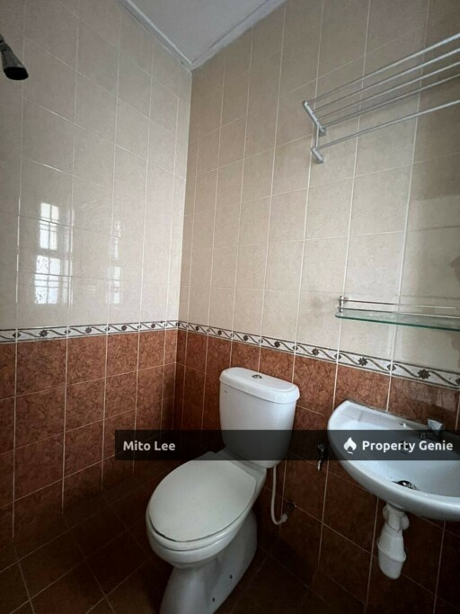 2-Storey Corner Lot @ Seri Alam for Rent!!