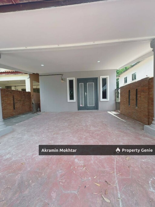 End Lot, Fully Renovated & Facing T- Junction | Double Storey Jalan 2/22, Bandar Tasik Puteri, Rawang