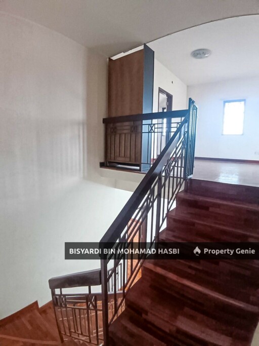 Renovated Corner Lot 2.5 Storey Superlink at Precint 16, Putrajaya