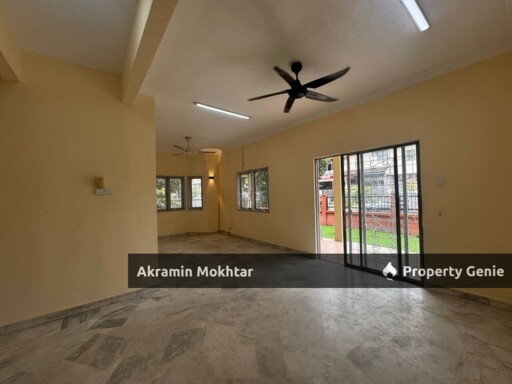 FREEHOLD & REFURBISHED | DOUBLE STOREY CORNER LOT SS1 KAMPUNG TUNKU, PETALING JAYA