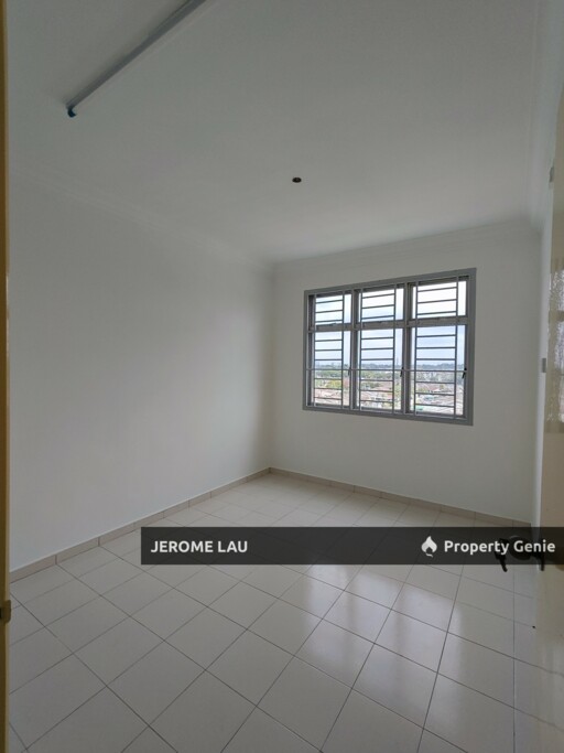 Newly painted 3-bedroom apartment Villa Krystal