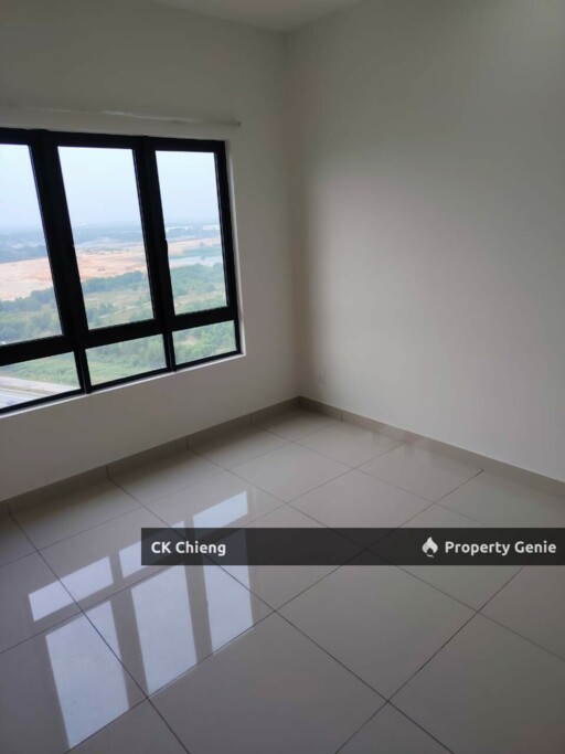 KR7 Residence Rent, Brand New 3 Rooms Basic Unit, Taman Mas Puchong