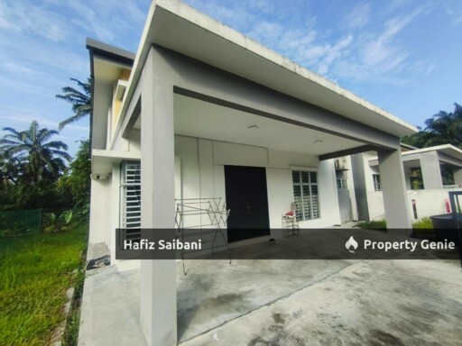 Semi D Setingkat Setingkat Taman Ikhlas Jenjarom