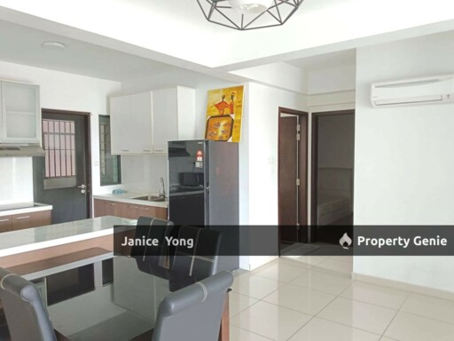 Ponderosa Lakeside Apartment