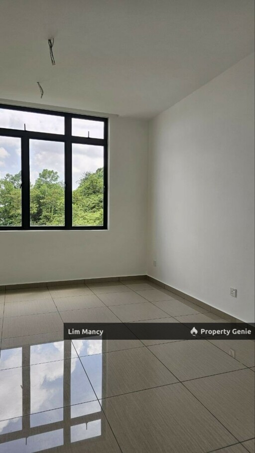 Horizon Hills @Kingswood Three Storey Cluster Corner