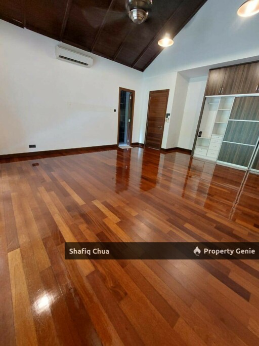 CORNER I FACING OPEN I 7 BEDS I 3 Storey Taman Nusa Tropika, Ampang
