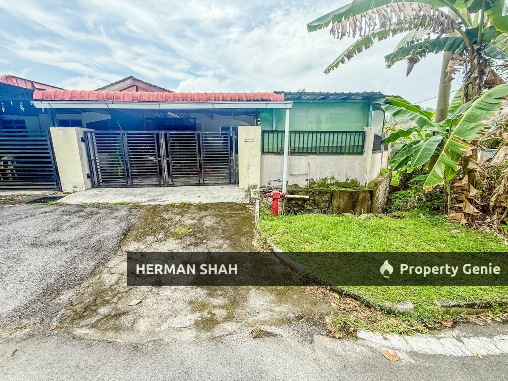 Corner Lot RENOVATED Facing Open Single Storey, Jalan Telipot Bukit Sentosa Bukit Beruntung