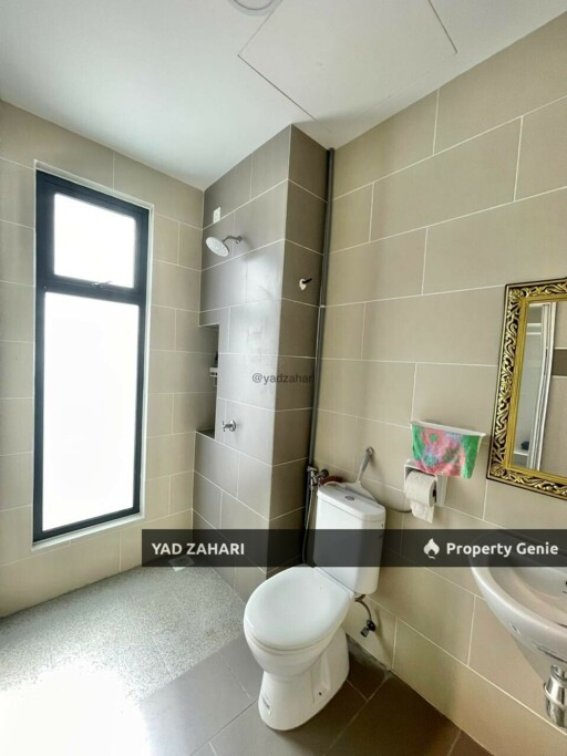 Crescent Park, Bukit Mahkota, Kajang | Townhouse 3+2 Rooms | RM640K - Fully Furnished, Renovated With Bigger Upper Unit