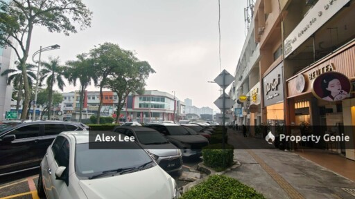 Damansara Uptown Ground Floor Frontage Shoplot for Rent