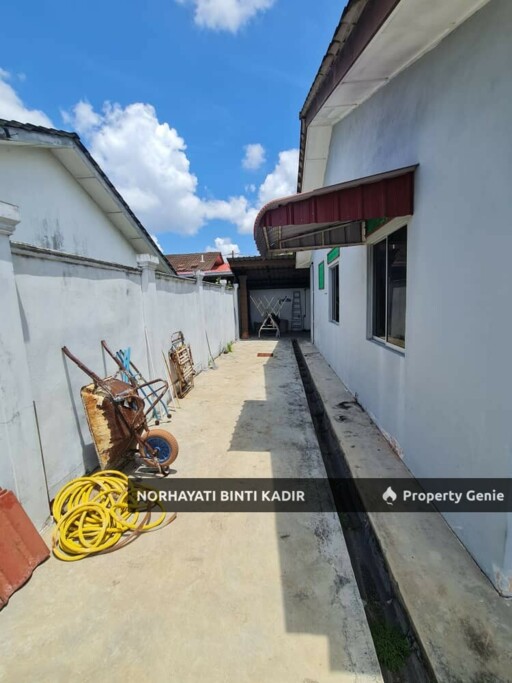 SINGLE STOREY SEMI-D LORONG BERJAYA PERMAI 17, KUANTAN