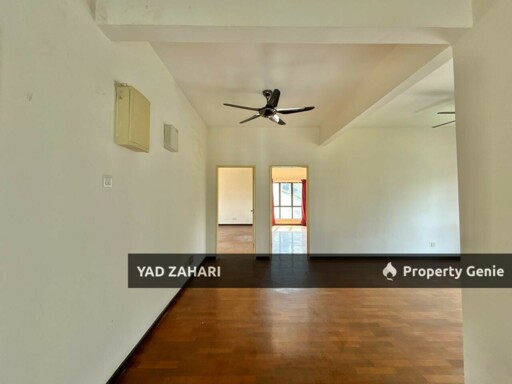 Saujana Villa, Taman Prima Saujana, Kajang | 2.5 Storey Bungalow 5 Bedrooms | RM1.75M - Gated and Guarded, Freehold, Spacious Hall & Built Up