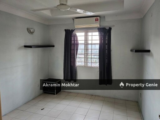 Renovated & 1 Parking | Pangsapuri Vistaria, Puchong Perdana