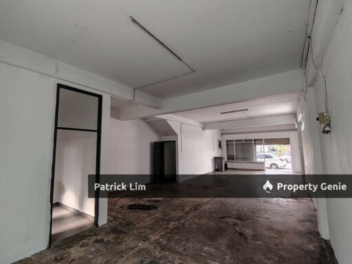 Melaka Baru Batu Berendam [Ground Floor] Shop Lot For Rent