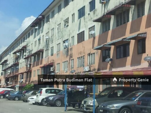 Taman Putra Budiman Flat