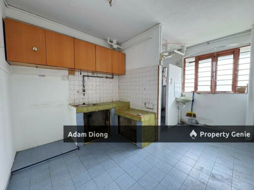 Taman Cempaka Flat @ Tampoi