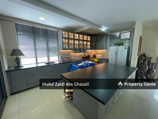 LAKE VIEW, END LOT Luxury Bungalow Villa 2.5-Storey Presint 16, Putrajaya