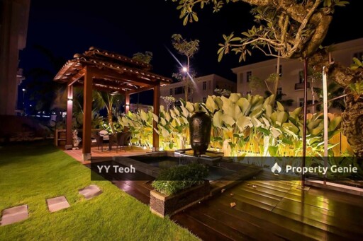 CORNER Straits Courtyard 3 Storey Bungalow