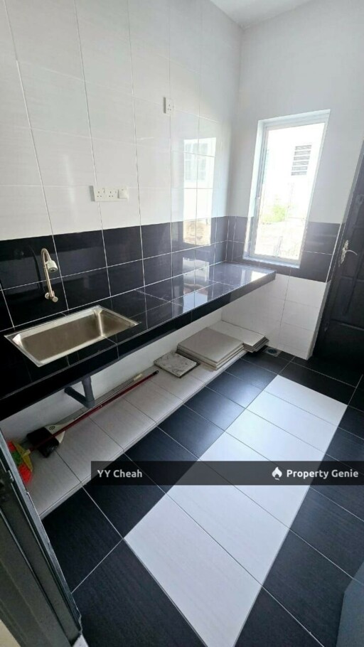 Lapangan Perdana Near Botani Ipoh Single Storey Inter-Corner House Fully Renovated and Refurbished, Great Location Freehold