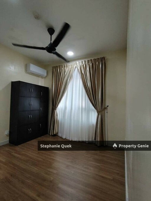 Berkeley Uptown Klang 1100sf 3B2B Condo For Rent