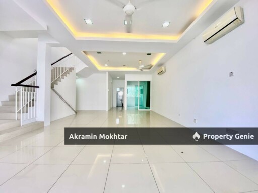 FREEHOLD & RENOVATED | Double Storey Terrace@Nadayu 92, Kajang