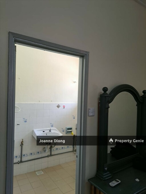 SS7/30 Kelana Jaya Double Storey Terrace House
