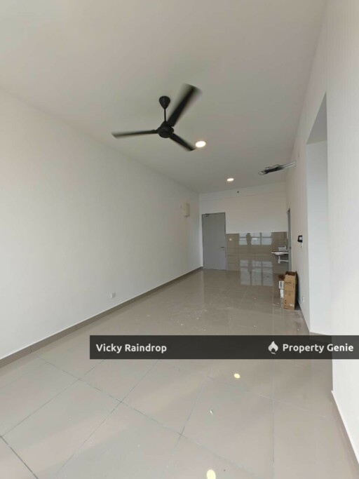 [FOR SALE] AMBER COVE RESIDENCE BELOW VALUE SEAVIEW UNIT