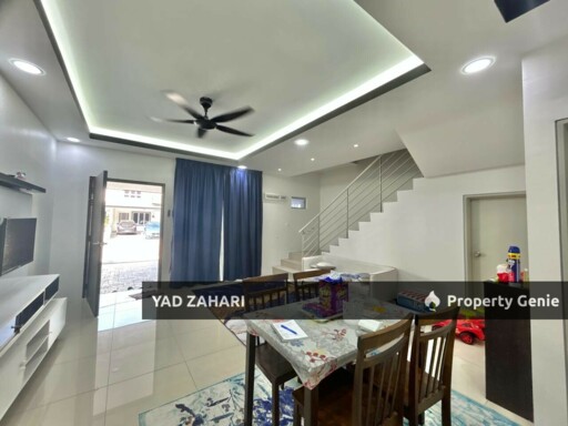 Rentak Perdana, LBS Alam Perdana, Puncak Alam | 2-Storey Terrace 4 Bedrooms | RM450K - Semi Furnished with Good Condition and Gated Guarded