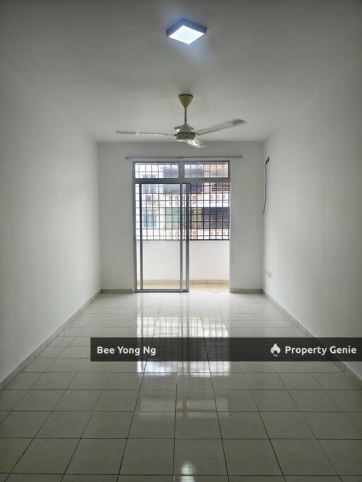 Mutiara Mas Apartment @ Mutiara Rini  Lower Floor Good Condition