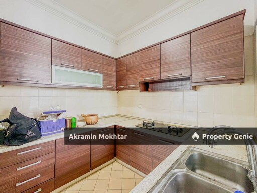 FREEHOLD, NEAR MRT & 1 PARKING | Desa Impiana Condominium, Puchong, Selangor.