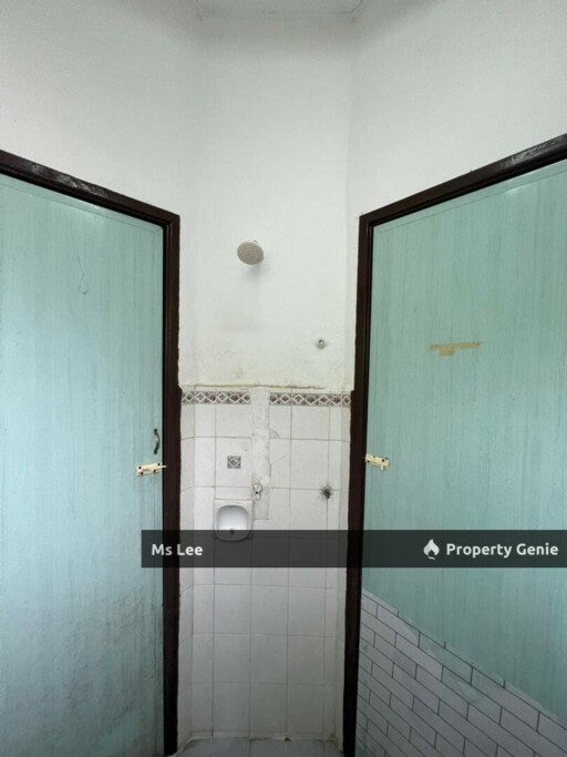 Male Room RM 350-End Lot 2 Storey house-Taman Sentosa @ Klang-Ready Now