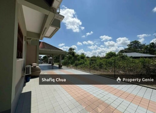 Double Storey Bungalow House Lorong Diplomatik, Kuching For Sale