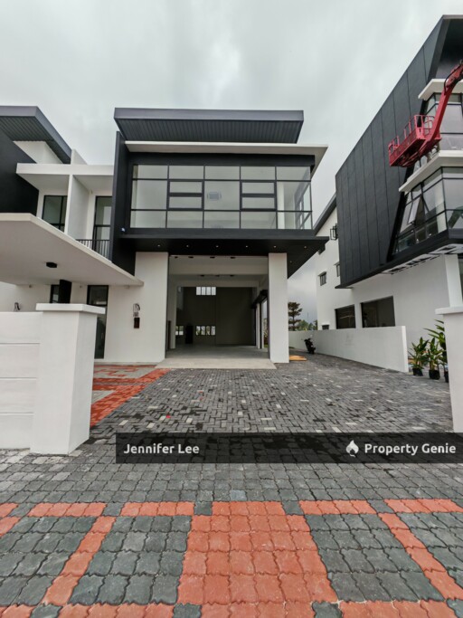 ESG Factory 2ty/3sty Semi D for Sale, Gated Industrial Park in Menglembu Impiana Adril, Ipoh