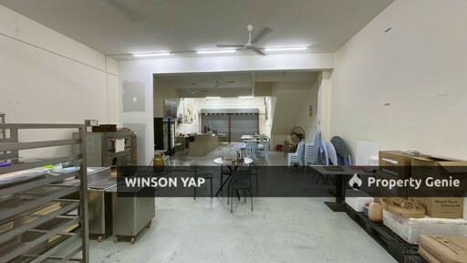 3 Storey Shop Ground Floor Pelangi Indah Ulu Tiram Facing Main Road