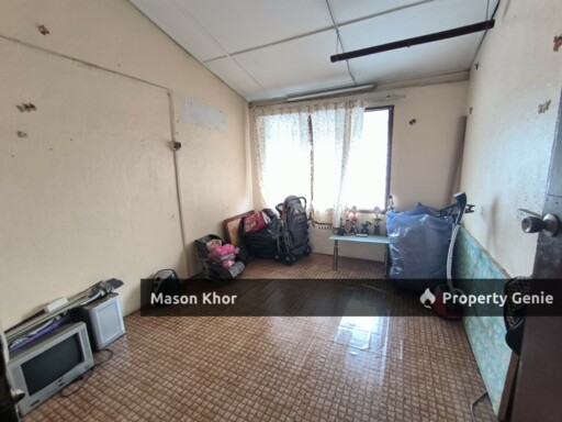 2-STOREY TERRACE TAMAN PERMATANG TINGGI 1054sf BASIC RENOVATED PERMATANG TINGGI