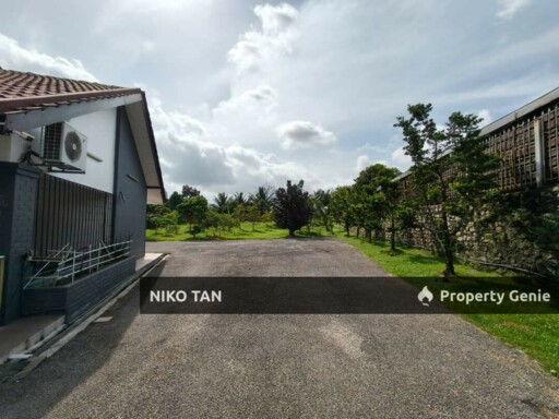 Jalan Ledang Bungalow House Bukit Tiram, Ulu Tiram For Sale