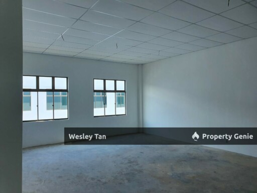 1.5 Terrace Factory 30 x 100 in Kawasan Perindustrian Rembia