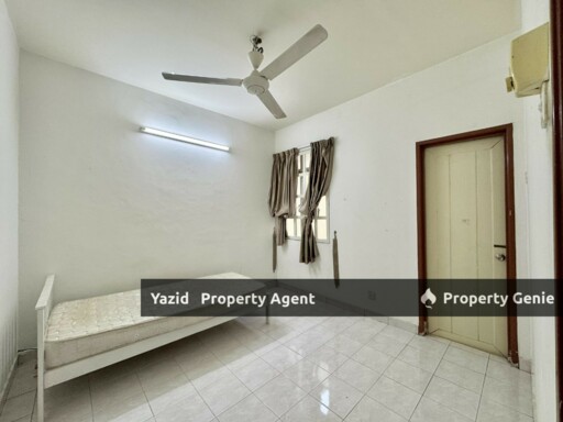 Double Storey, Taman Seri Putra, Kajang [ Gated and Guarded  ]