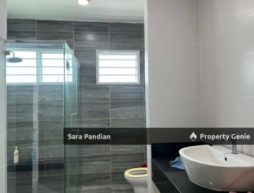 Freehold Botani Large Double Storey House
