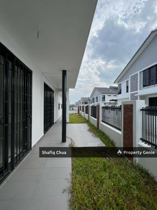 END LOT I NON BUMI I FACING SOUTH I 2 Storey Elmina Green, Elmina Shah Alam