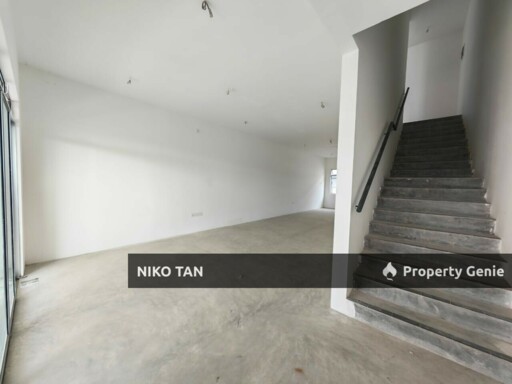 Jalan Perjiranan Double Storey Unblock View, Bandar Dato Onn For Sale