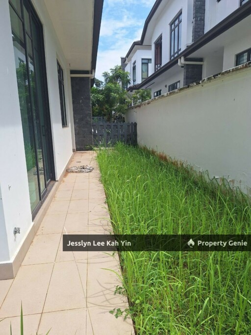 Eco Majestic Semenyih SEMI D [OPEN FACING CORNER]