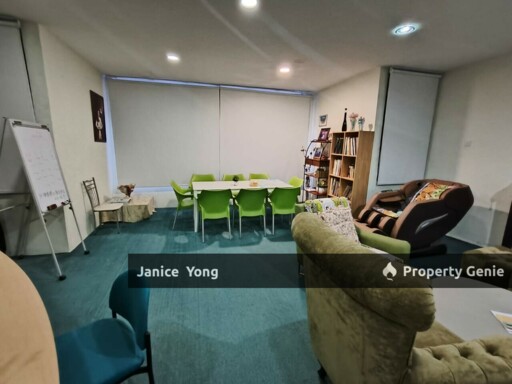 Taman Molek Shoplot For Rent