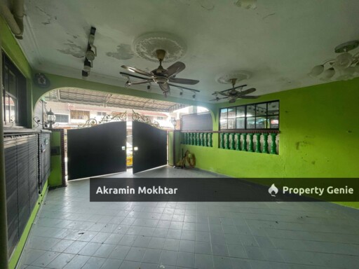 Freehold & Renovated | Jalan Jelok Taman Kajang Baru, Kajang